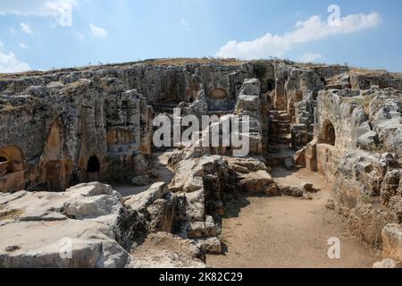 Rovine dell'antica Perre, piccola città di Commagene Kingdomand più tardi importante centro locale dell'Impero Romano. Foto Stock