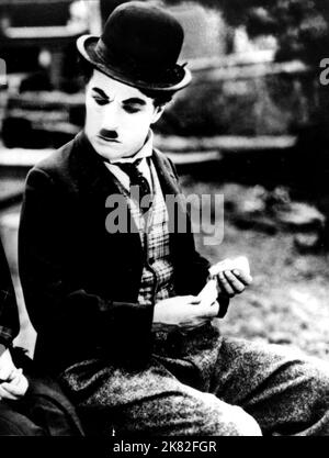 Charlie Chaplin Film: The Circus (USA 1928) regista: Charles Chaplin 06 gennaio 1928 **AVVERTENZA** questa fotografia è solo per uso editoriale ed è copyright di CHARLES CHAPLIN PRODUCTIONS e/o del fotografo assegnato dalla Film o dalla Production Company e può essere riprodotta solo da pubblicazioni in concomitanza con la promozione del film di cui sopra. È richiesto un credito obbligatorio per CHARLES CHAPLIN PRODUCTIONS. Il fotografo deve essere accreditato anche quando è noto. Nessun uso commerciale può essere concesso senza autorizzazione scritta da parte della Film Company. Foto Stock