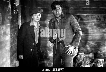 Louise Brooks & Richard Arlen Film: Beggars of Life (USA 1928) personaggi: The Girl (Nancy), The Boy (Jim) regista: Wellman 22 settembre 1928 **AVVERTENZA** questa fotografia è solo per uso editoriale ed è copyright di PARAMOUNT e/o del fotografo assegnato dalla Film o dalla Production Company e può essere riprodotta solo da pubblicazioni in concomitanza con la promozione del film di cui sopra. È richiesto un credito obbligatorio a PARAMOUNT. Il fotografo deve essere accreditato anche quando è noto. Nessun uso commerciale può essere concesso senza autorizzazione scritta da parte della Film Company. Foto Stock