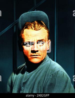 James Cagney Film: Each Dawn i Die (USA 1939) personaggi: Frank Ross regista: William Keighley 22 luglio 1939 **AVVERTENZA** questa fotografia è solo per uso editoriale ed è copyright di WARNER BROS. E/o del fotografo assegnato dalla Film o dalla Production Company e può essere riprodotta solo da pubblicazioni in concomitanza con la promozione del film di cui sopra. È richiesto un credito obbligatorio a WARNER BROS.. Il fotografo deve essere accreditato anche quando è noto. Nessun uso commerciale può essere concesso senza autorizzazione scritta da parte della Film Company. Foto Stock