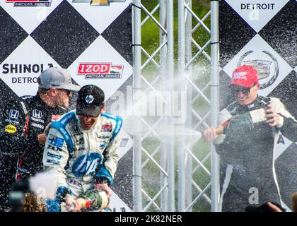 DETROIT, MI/USA - 2 GIUGNO 2013: Chevrolet Indy Dual a Detroit II Cerchio dei vincitori: James Jakes - 2nd; Simon Pagenaud - 1st; Mike Conway - 3rd. Foto Stock