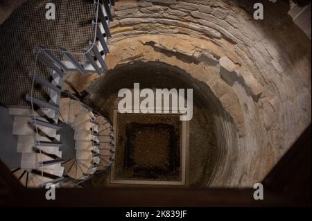 L'Aljaferia Palace è un palazzo medievale fortificato costruito durante la seconda metà del 11th ° secolo nella Taifa di Saragozza in al-Andalus, presente d Foto Stock