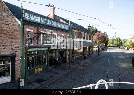 Ricreazione di una città inglese nord-orientale del 1900s al Beamish Living Museum di Co. Durham, Inghilterra, Regno Unito Foto Stock