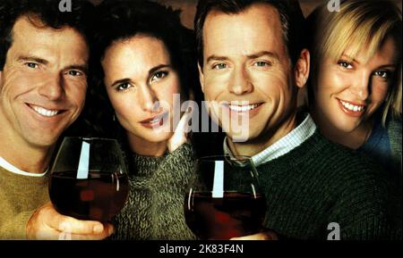 Dennis Quaid, Andie MacDowell, Greg Kinnear & toni Collette Film: Cena con gli amici (2001) personaggi: Gabe, Karen, Tom & Beth regista: Norman Jewison 11 agosto 2001 **AVVERTENZA** questa fotografia è solo per uso editoriale ed è copyright di HOME BOX OFFICE e/o del fotografo assegnato dalla Film o dalla Production Company e può essere riprodotta solo da pubblicazioni in concomitanza con la promozione del film di cui sopra. È richiesto un credito obbligatorio per L'UFFICIO HOME BOX. Il fotografo deve essere accreditato anche quando è noto. Nessun uso commerciale può essere concesso senza l'autorizzazione scritta della F. Foto Stock