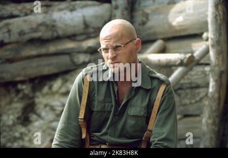 Rene Bitorajac Film: No Man's Land; (2001) personaggi: Nino 12 maggio 2001 **AVVERTENZA** questa fotografia è solo per uso editoriale ed è copyright di COUNIHAN e/o del fotografo assegnato dalla Film o dalla Production Company e può essere riprodotta solo da pubblicazioni in congiunzione con la promozione del film di cui sopra. È richiesto un credito obbligatorio a COUNIHAN. Il fotografo deve essere accreditato anche quando è noto. Nessun uso commerciale può essere concesso senza autorizzazione scritta da parte della Film Company. Foto Stock