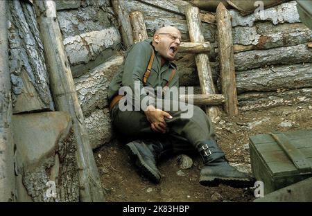Rene Bitorajac Film: No Man's Land; (2001) personaggi: Nino 12 maggio 2001 **AVVERTENZA** questa fotografia è solo per uso editoriale ed è copyright di COUNIHAN e/o del fotografo assegnato dalla Film o dalla Production Company e può essere riprodotta solo da pubblicazioni in congiunzione con la promozione del film di cui sopra. È richiesto un credito obbligatorio a COUNIHAN. Il fotografo deve essere accreditato anche quando è noto. Nessun uso commerciale può essere concesso senza autorizzazione scritta da parte della Film Company. Foto Stock