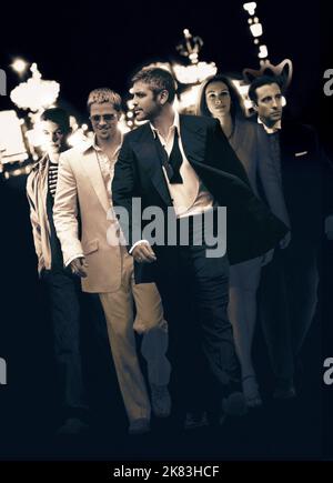 Matt Damon, Brad Pitt, George Clooney, Julia Roberts & Andy Garcia Film: Ocean'S Eleven; Ocean'S 11 (USA 2001) personaggi: Linus Caldwell, Rusty Ryan, Danny Ocean, Tess Ocean, Terry Benedict regista: Steven Soderbergh 05 dicembre 2001 **AVVERTENZA** questa fotografia è solo per uso editoriale ed è copyright di WARNER BROS. E/o del fotografo assegnato dalla Film o dalla Production Company e può essere riprodotta solo da pubblicazioni in concomitanza con la promozione del film di cui sopra. È richiesto un credito obbligatorio a WARNER BROS.. Il fotografo deve essere accreditato anche quando è noto. Nessuna comunicazione Foto Stock