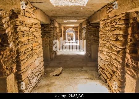 AXUM, ETIOPIA - 19 MARZO 2019: Mausoleo presso il campo delle stele settentrionali di Axum, Etiopia Foto Stock