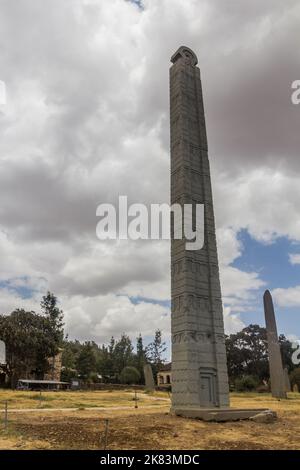 Stele di Roma (Stele 2) presso il campo di stele settentrionali di Axum, Etiopia Foto Stock