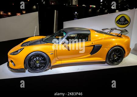 Lotus Elise Sport 220, vettura sportiva presentata al Salone dell'automobile di Parigi. Parigi, Francia - 2 ottobre 2018. Foto Stock