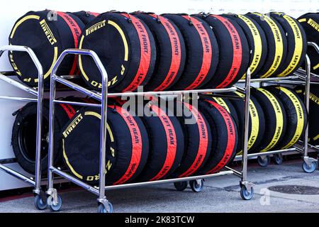 Austin, Stati Uniti . 20th Ott 2022. Coperte per pneumatici. 20.10.2022. Campionato del mondo Formula 1, Rd 19, Gran Premio degli Stati Uniti, Austin, Texas, USA, Giornata di preparazione. Il credito fotografico dovrebbe essere: XPB/immagini dell'Associazione Stampa. Credit: XPB Images Ltd/Alamy Live News Foto Stock