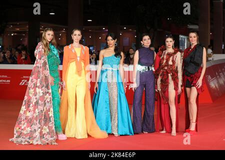 Roma, Italia. 20th Ott 2022. Roma Cinema Fest 2022. Festival del Cinema di Roma. Tappeto rosso Winx. Foto: Modelli credito: Independent Photo Agency Srl/Alamy Live News Foto Stock