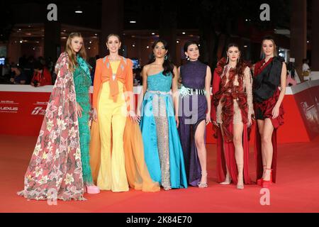 Roma, Italia. 20th Ott 2022. Roma Cinema Fest 2022. Festival del Cinema di Roma. Tappeto rosso Winx. Foto: Modelli credito: Independent Photo Agency Srl/Alamy Live News Foto Stock