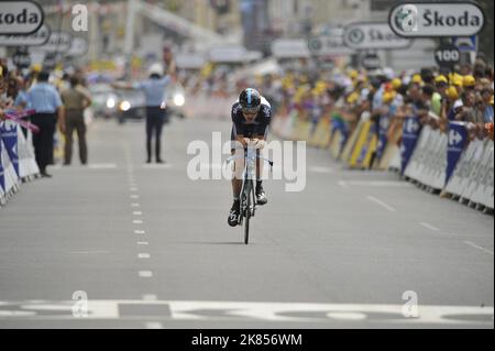 Geraint Thomas di Team Sky in azione durante il cronometro di fase 19 Foto Stock