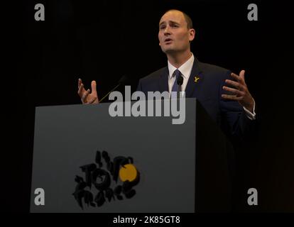 Jean Etienne Amaury, direttore generale dell'organizzazione Amaury Sports, durante la presentazione del percorso della 2014 Tour De France al Palais des Congress di Parigi, mercoledì 23 ottobre 2013. Foto Stock