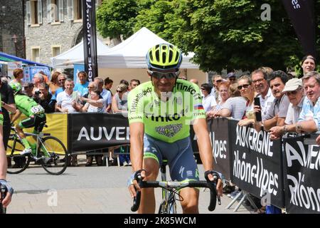 Alberto Contador Spagna il team Tinkoff arriva al palco di partenza a la Rochette Foto Stock