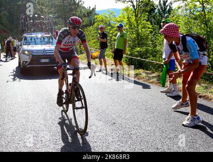 DaN Martin del team Emirati Arabi Uniti durante la fase 14 del Tour de France da Saint-Paul-Trois-Chateaux a Mende il 21 luglio 2018. Foto Stock