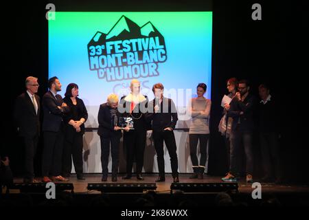 Jean-Marc Peillex, Catherine Salvador, Armelle Lesniak, Catherine Fréjus, Louis-Michel colla, Calixte De Nigremont, Stéphanie Pasterkamp, Lamine Lezgh Foto Stock