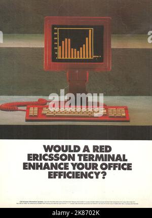 Ericsson computer rosso Ericsson computer pubblicità Foto Stock