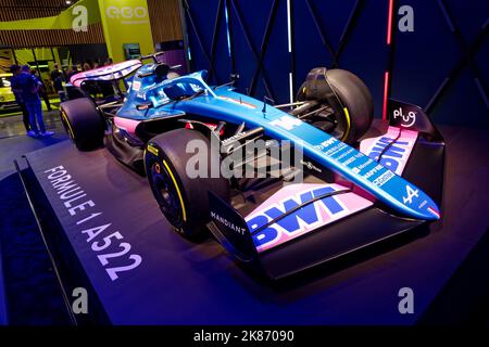 Parigi, Francia. 17th Ott 2022. Una formule 1 A522 è esposta nello stand di Seres durante l'edizione 2022 del Mondial Paris Motor Show di Parigi. Foto Stock