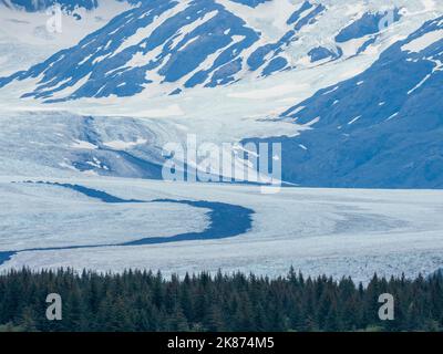 Un ghiacciaio a Resurrection Bay, porta d'ingresso ai fiordi di Kenai nel Kenai Fjords National Park, Alaska, Stati Uniti d'America, Nord America Foto Stock