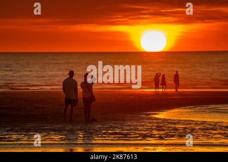 Sunset, Perranporth, Cornovaglia, Inghilterra, Regno Unito, Europa Foto Stock