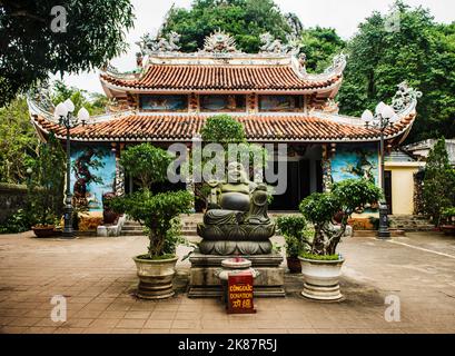 Dettaglio architettonico delle Montagne di marmo, Città di da Nang, Vietnam, Sud-est asiatico Foto Stock