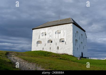 Bergen, Norvegia - 10 ottobre 2022: Fortezza di Kristiansten nel giorno nuvoloso a Trondheim, Norvegia. Foto Stock