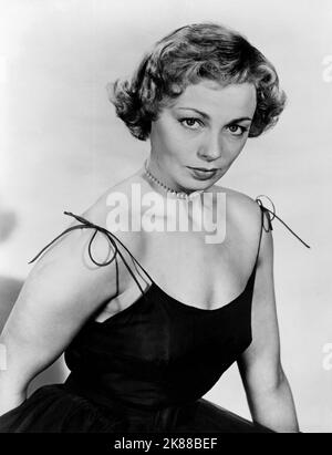 Dany Robin attrice 01 maggio 1954 **AVVERTENZA** questa fotografia è solo per uso editoriale ed è copyright della Film Company e/o del fotografo assegnato dalla Film o dalla Production Company e può essere riprodotta solo da pubblicazioni in concomitanza con la promozione del film di cui sopra. È richiesto un credito obbligatorio alla società cinematografica. Il fotografo deve essere accreditato anche quando è noto. Nessun uso commerciale può essere concesso senza autorizzazione scritta da parte della Film Company. Foto Stock