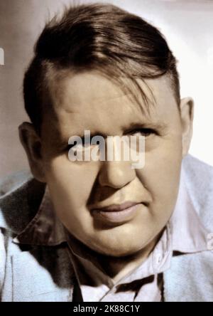 Charles Laughton Actor 01 maggio 1945 **AVVERTENZA** questa fotografia è solo per uso editoriale ed è copyright della Film Company e/o del fotografo assegnato dalla Film o dalla Production Company e può essere riprodotta solo da pubblicazioni in concomitanza con la promozione del film di cui sopra. È richiesto un credito obbligatorio alla società cinematografica. Il fotografo deve essere accreditato anche quando è noto. Nessun uso commerciale può essere concesso senza autorizzazione scritta da parte della Film Company. Foto Stock