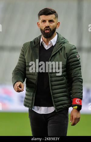 L'allenatore capo di Cercle, il Muslic, ha illustrato nel corso di una partita di calcio tra Cercle Brugge e Sporting Charleroi, venerdì 21 ottobre 2022 a Brugge, il giorno 14 della prima divisione del campionato belga della 'Jupiler Pro League' del 2022-2023. BELGA FOTO KURT DESPLENTER Foto Stock