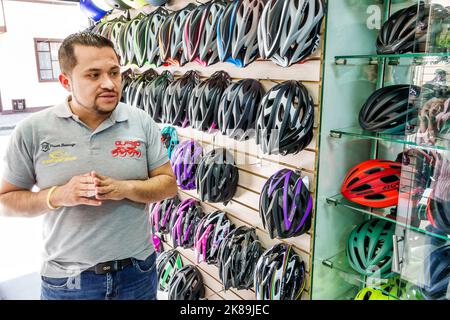 Bogota Colombia, Engativa Calle 63, negozi business business negozi negozi mercato mercati vendita vendita shopping, bicicletta uomo bici m Foto Stock