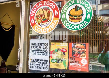 Bogota Colombia, Chapinero Norte Calle 64, vegan hamburger ristorante ristoranti mangiare fuori informale caffè caffè caffè bistro cibo bistro, segno billboa Foto Stock