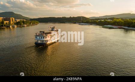 Battello fluviale sul fiume Tennessee a Chattanooga Tennessee Foto Stock