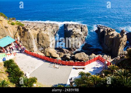 Il santuario di Udo è un santuario shinto a Nichinan, prefettura di Miyazaki, Kyushu, Giappone. Foto Stock