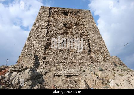 Massa Lubrense - Torre Minerva dall'estremità di Punta Campanella Foto Stock