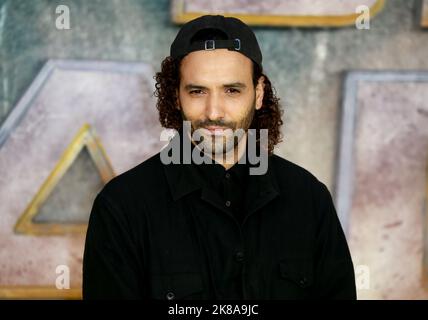 Marwan Kenzari partecipa alla Premiere britannica di 'Black Adam' a Cineworld Leicester Square il 18 ottobre 2022 a Londra, Inghilterra. Foto Stock