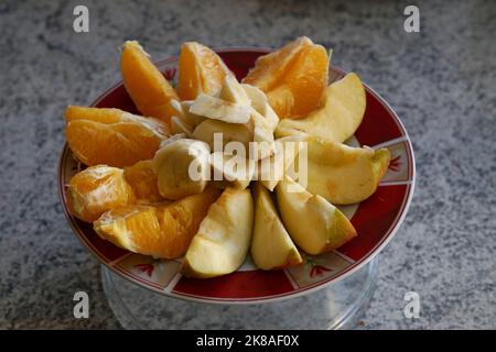 Frühstücksteller mit Obst Foto Stock