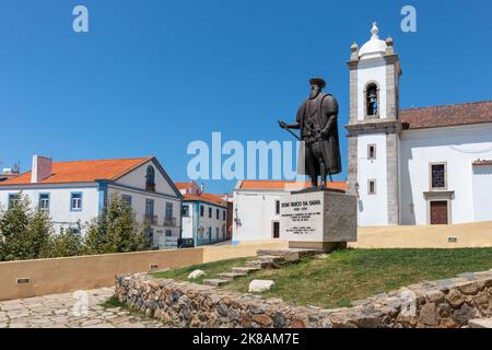 Portogallo, 2022 agosto: Statua di Vasco da Gama a Sines, Alentejo, Portogallo Foto Stock