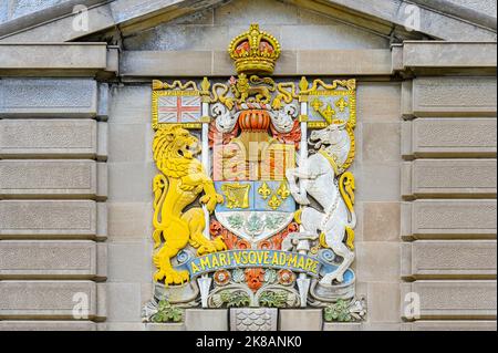 Stemma canadese nel Queen's York Rangers Museum. Decorazioni sulla facciata o sulle pareti esterne dell'edificio. Foto Stock