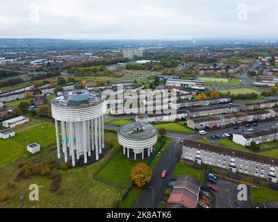 Veduta aerea della tenuta di alloggi a Garthamlock a Glasgow, Scozia, Regno Unito Foto Stock