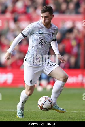 Nottingham, Regno Unito. 22nd Ott 2022. Andrew Robertson di Liverpool durante la partita della Premier League al City Ground di Nottingham. Il credito dell'immagine dovrebbe essere: Darren Staples/Sportimage Credit: Sportimage/Alamy Live News Foto Stock