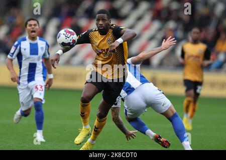 Newport, Regno Unito. 22nd Ott 2022. Omar Bogle di Newport County in azione. EFL Football League Two match, Newport County contro Colchester Utd alla Rodney Parade di Newport, Galles, sabato 22nd ottobre 2022. Questa immagine può essere utilizzata solo per scopi editoriali. Solo per uso editoriale, licenza richiesta per uso commerciale. pic by Credit: Andrew Orchard SPORTS photography/Alamy Live News Foto Stock