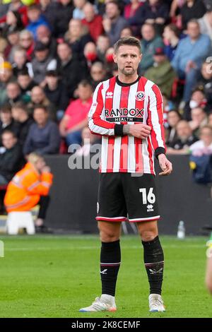 Sheffield, Regno Unito. 22nd Ott 2022. Oliver Norwood #16 di Sheffield United durante la partita del Campionato Sky Bet Sheffield United vs Norwich City a Bramall Lane, Sheffield, Regno Unito, 22nd ottobre 2022 (Foto di Steve Flynn/News Images) a Sheffield, Regno Unito il 10/22/2022. (Foto di Steve Flynn/News Images/Sipa USA) Credit: Sipa USA/Alamy Live News Foto Stock