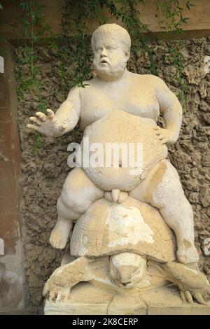 Statua del braccio di Bartolo, o Nano Morgante nel Giardino di Boboli Firenze Italia Foto Stock