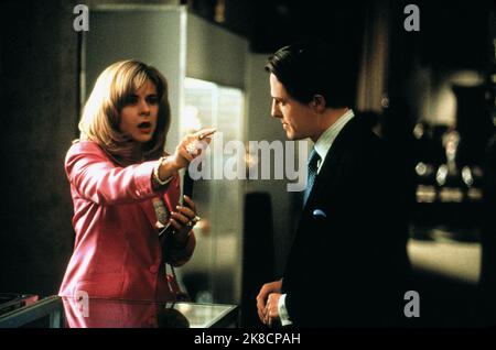 Tracey Ullman & Hugh Grant Film: Small Time Crooks (USA 2000) personaggi: Frenchy & David regista: Woody Allen 19 maggio 2000 **AVVERTENZA** questa fotografia è solo per uso editoriale ed è copyright di DREAMWORKS e/o del fotografo assegnato dalla Film o dalla Production Company e può essere riprodotta solo da pubblicazioni in concomitanza con la promozione del film di cui sopra. È richiesto un credito obbligatorio a DREAMWORKS. Il fotografo deve essere accreditato anche quando è noto. Nessun uso commerciale può essere concesso senza autorizzazione scritta da parte della Film Company. Foto Stock