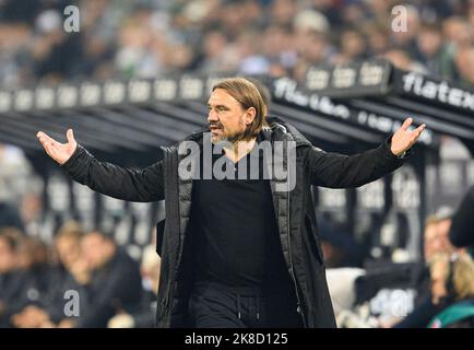 Allenatore Daniel FARKE (MG) gesto, gesto, calcio 1st Bundesliga, 11th matchday, Borussia Monchengladbach (MG) - Eintracht Francoforte (F), il 22nd ottobre 2022 a Borussia Monchengladbach/Germania. Le normative #DFL vietano qualsiasi uso di fotografie come sequenze di immagini e/o quasi-video # Foto Stock