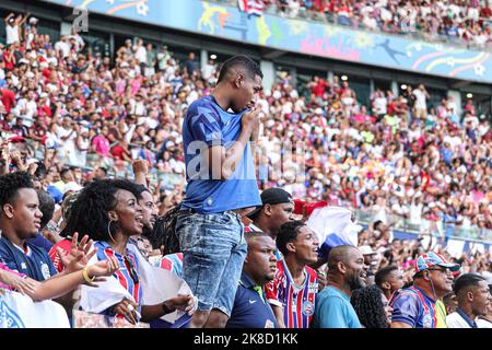 Salvador, Brasile. 22nd Ott 2022. Nella foto, il gioco tra Bahia x Vila Nova, Campeonato Brasileiro Serie B 2022, tenuto a Estádio da Arena Fonte Nova, a Salvador (BA), questo Sabato (22). Credit: Márcio Roberto/FotoArena/Alamy Live News Foto Stock