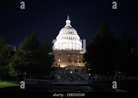 Il Campidoglio degli Stati Uniti, spesso chiamato il Campidoglio o il Campidoglio, è la sede del ramo legislativo del governo federale degli Stati Uniti, Whi Foto Stock