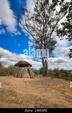 dolmen megalitico, Barbacena, Elvas, Alentejo, Portogallo Foto Stock
